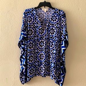 Beautiful Michael Kors blouse, size M